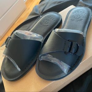NWT Sperry Leather Slide w/Buckle Detail